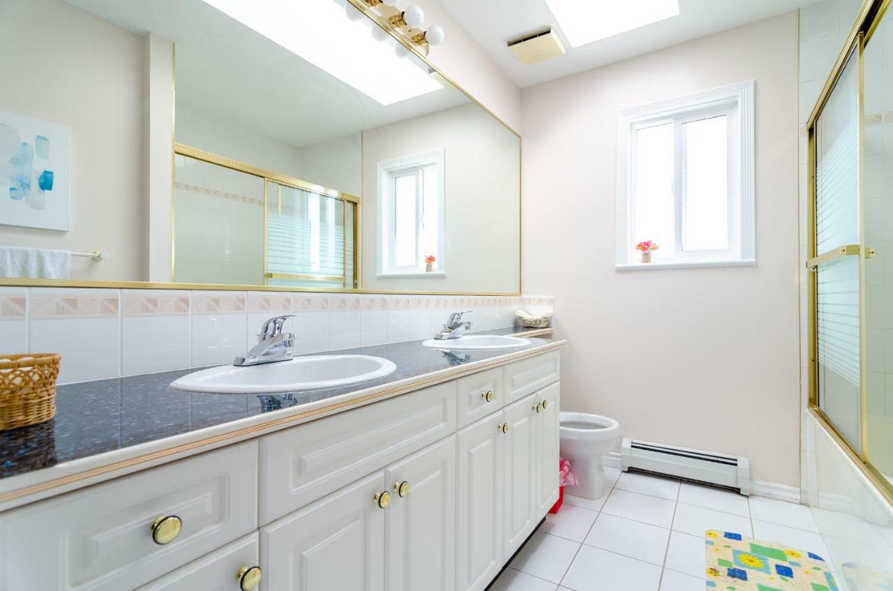 3 Private, Spacious, Bright Rooms In A Gorgeous House New Westminster Dış mekan fotoğraf
