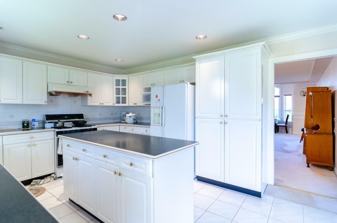 3 Private, Spacious, Bright Rooms In A Gorgeous House New Westminster Dış mekan fotoğraf